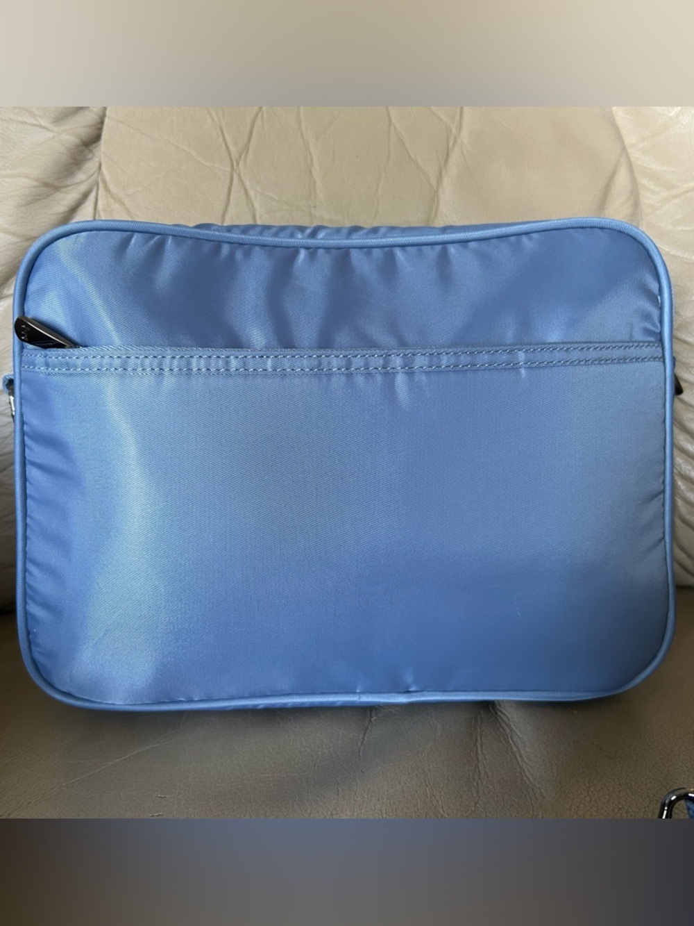 Lug Carousel XL 2 Crossbody Bag Purse Blue Moon EUC - Picture 4 of 14